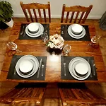 Lancaster House - Entire 4Bed House Serviced Accommodation Newcastle Free Wifi & Free 1 Off Street Parking Space Uk