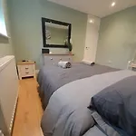 2 Bed City Apartment, Near Newcastle St James Park, Free Parking