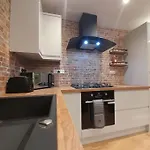 2 Bed City Apartment, Near Newcastle St James Park, Free Parking