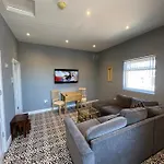 City West Apartments 3 Bedroom Large & Modern Apartment