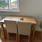 2 Bedroom Apartment, 5 Minutes From City Centre