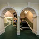 Luxury Central Newcastle Apartment, Sleeps 8