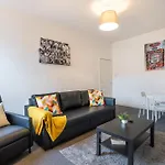 4Bedrooms-3Bath-9Beds-Wallsend