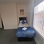 Laluna One Bedroom Apartment Newcastle