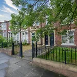 Newcastle City Apartment Free Parking And Wifi