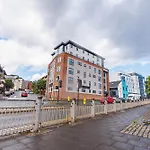 Two Bedroom Newcastle City Quayside Apartment