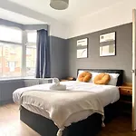 Spacious, Garden, Netflix, Near City