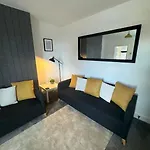 Simonside Apartment