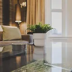 Kensington House By Warren Collection