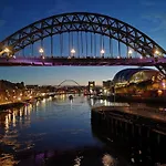 Newcastle Keep Hideaway By Week2Week