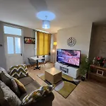 Primos Executive - 2 Bedroom House In Wallsend