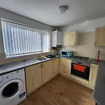 Primos Executive - 2 Bedroom House In Wallsend