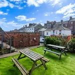 Newcastle City Centre Super Spacious Town House Free Parking And Wi-Fi