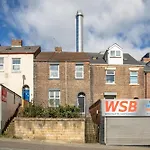 Newcastle City Centre Super Spacious Town House Free Parking And Wi-Fi