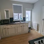 Newcastle 2 bed