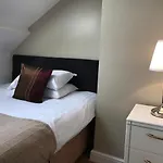 Clifton House Hotel