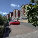 Beautiful Duplex Penthouse - Roof Garden, Views, Parking
