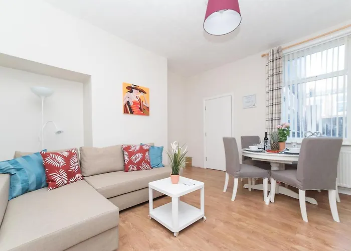 Beautiful Tamworth 2 Bedroom Apartment Newcastle