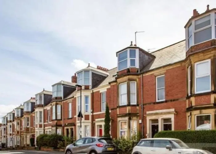 2 Bedroom Apartment, Jesmond - Great Location!