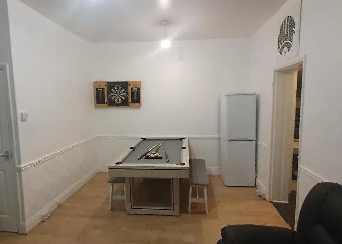 Hustlers Inn Apartment