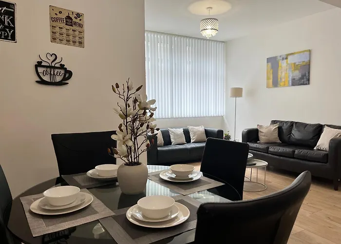 Alexander Apartments Powdene House