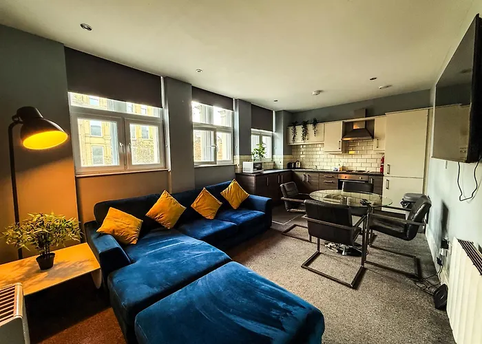 3 Bedroom Apartment In The Heart Of Newcastle - Modern - Sleeps 6
