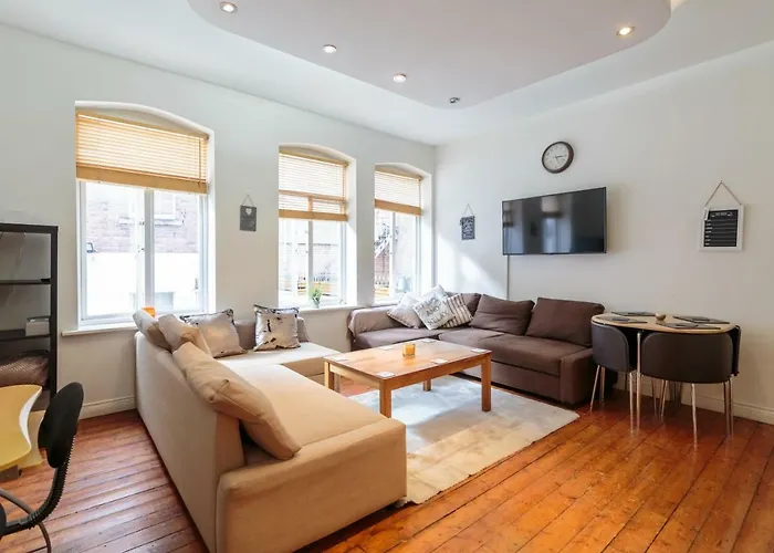 Luxury Central Newcastle Apartment 20