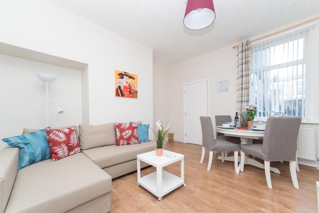 Beautiful Tamworth 2 Bedroom *