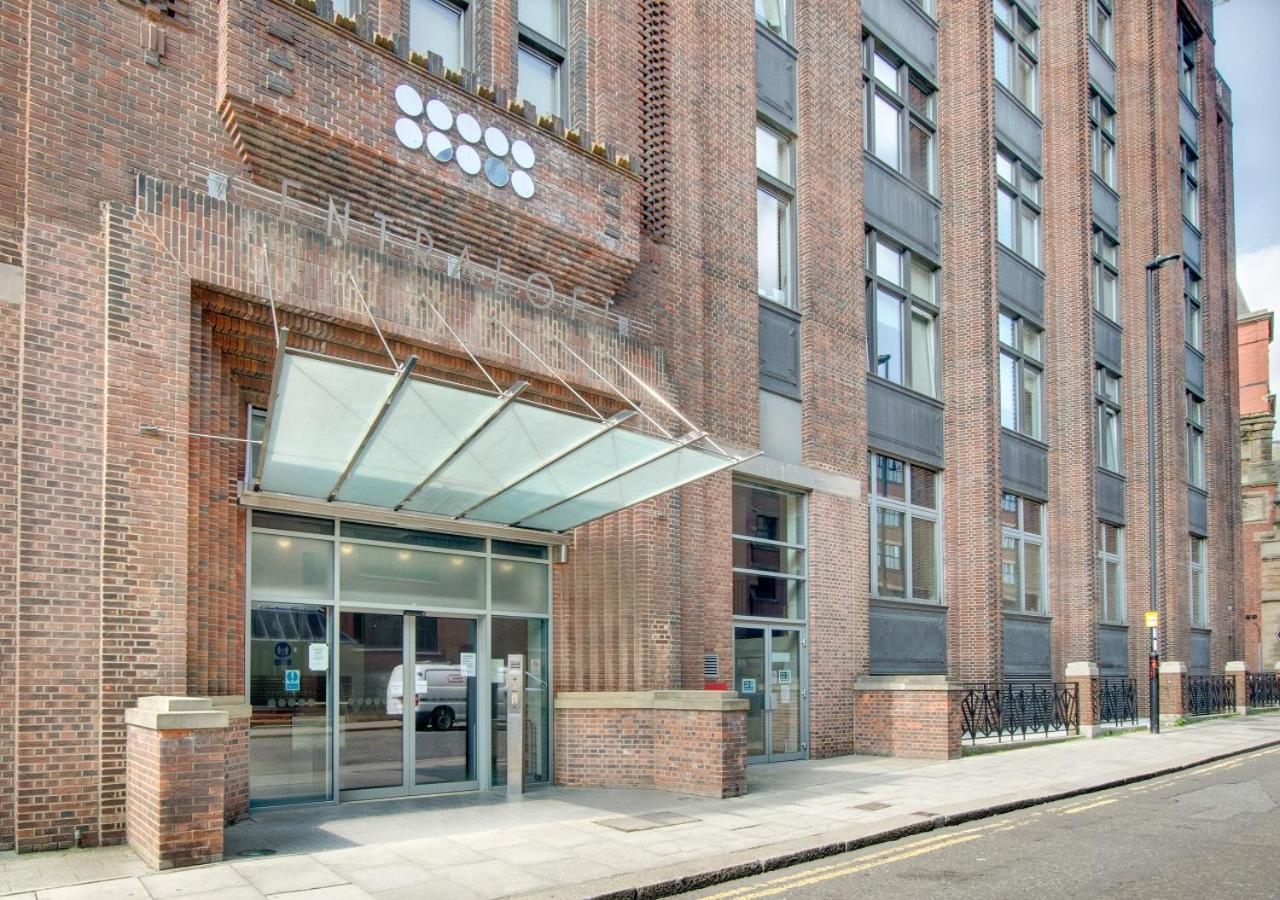 Crown 5a By Week2week Newcastle upon Tyne