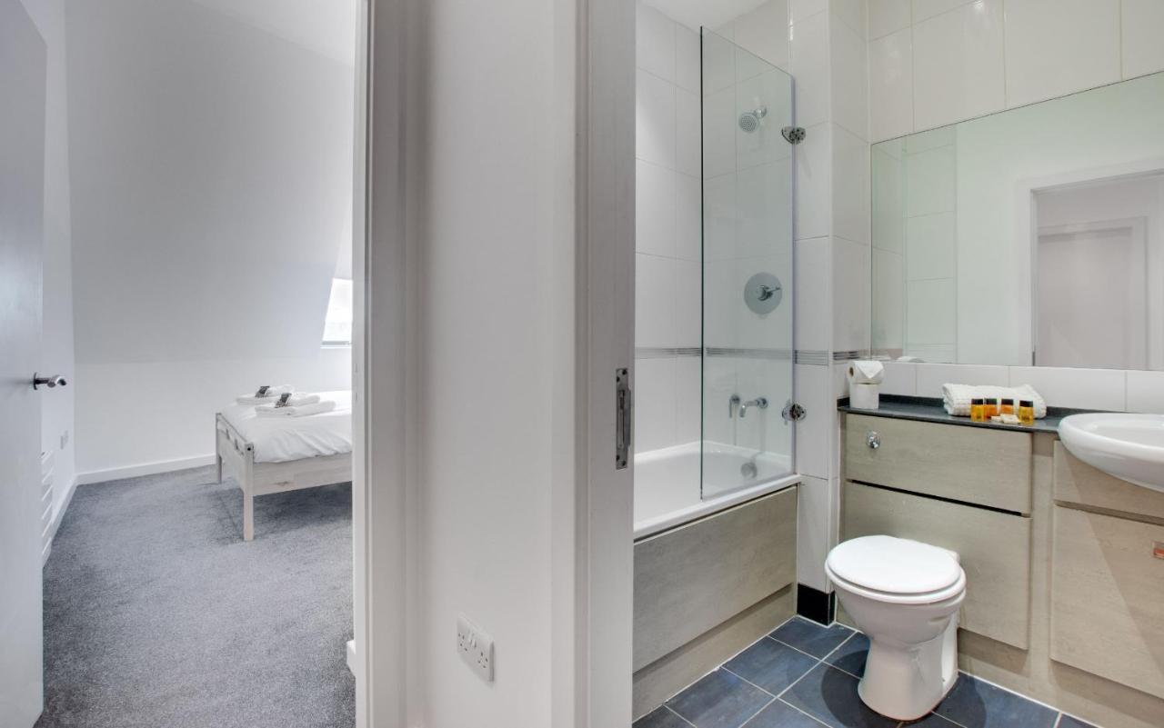 Crown 5a By Week2week Apartment Newcastle upon Tyne