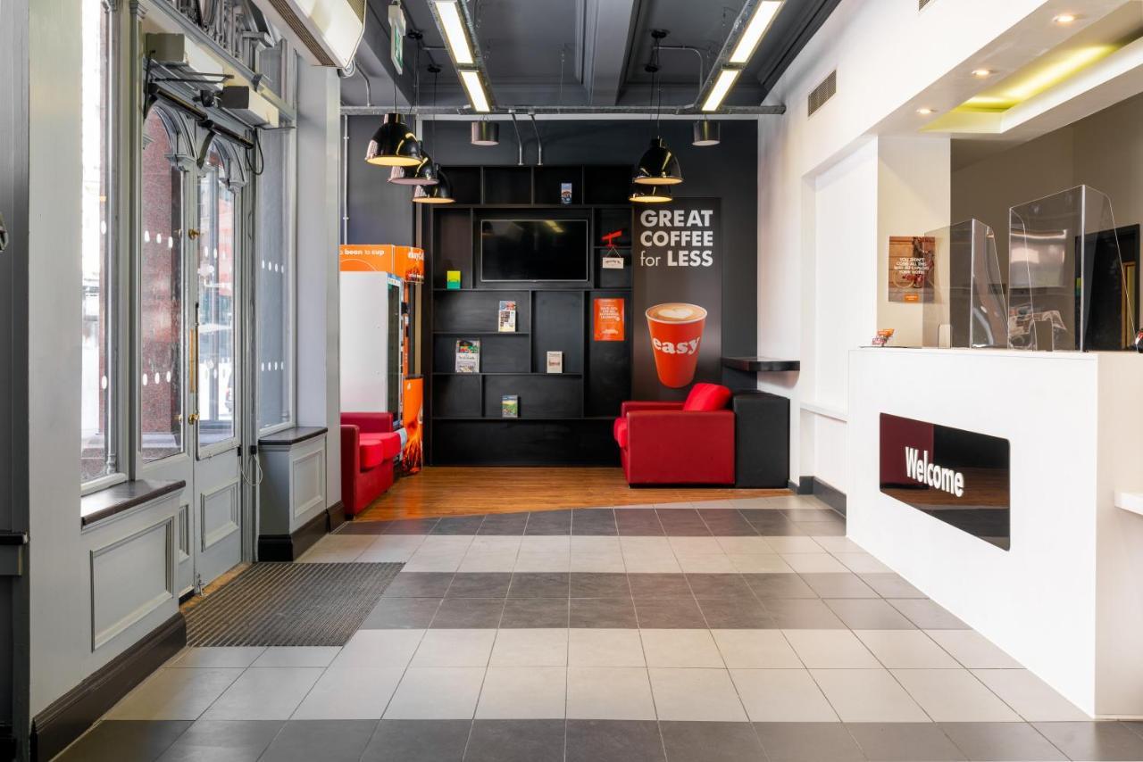 Easyhotel 2*