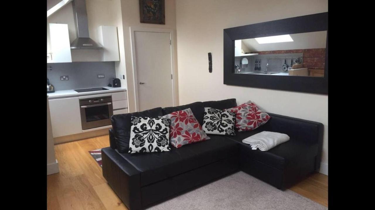 Lime Square Loft