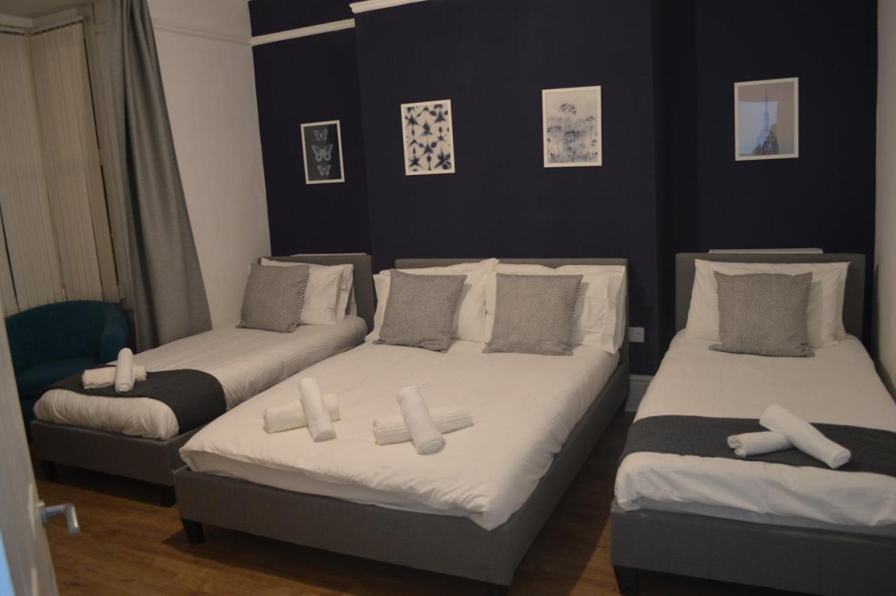 Apartment 9 Bed House *