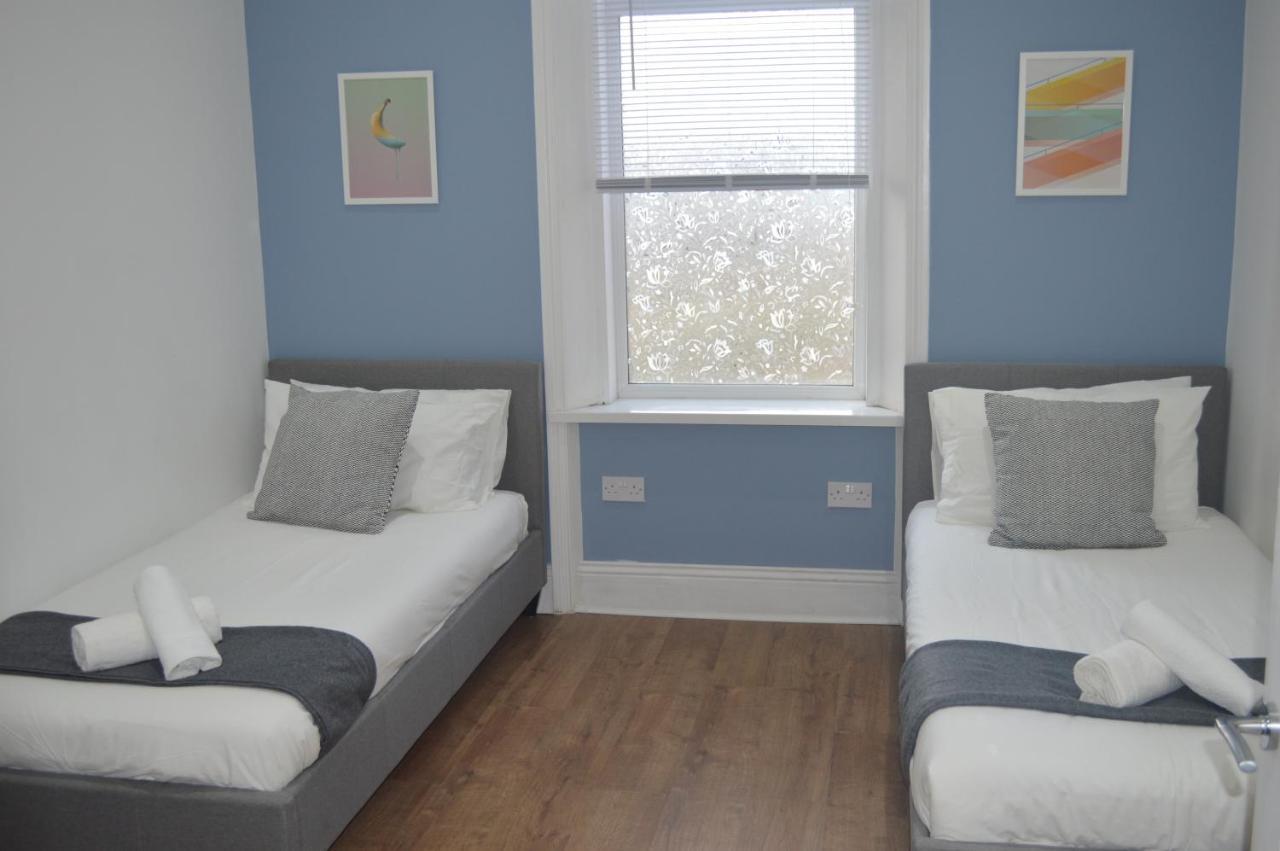 Apartment 9 Bed House