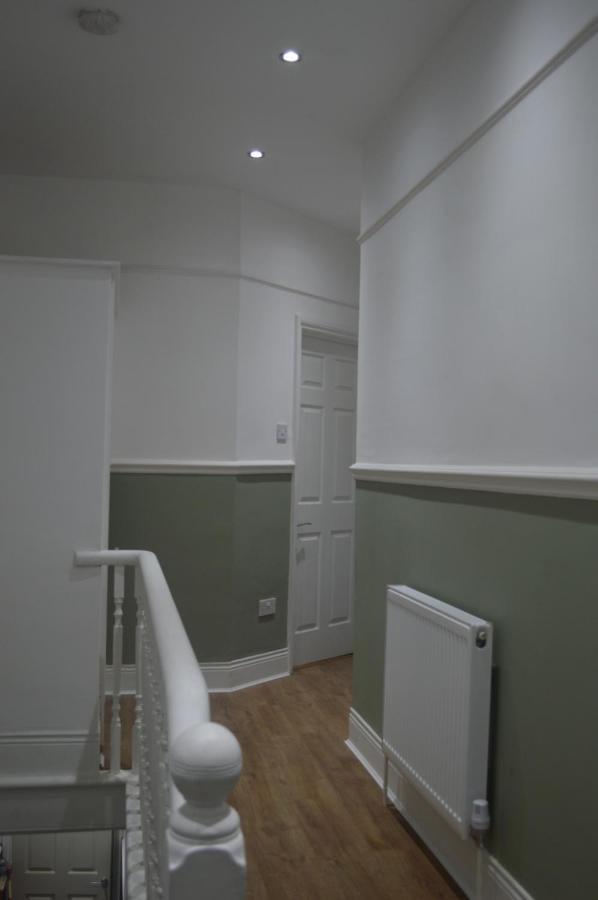 Apartment 9 Bed House