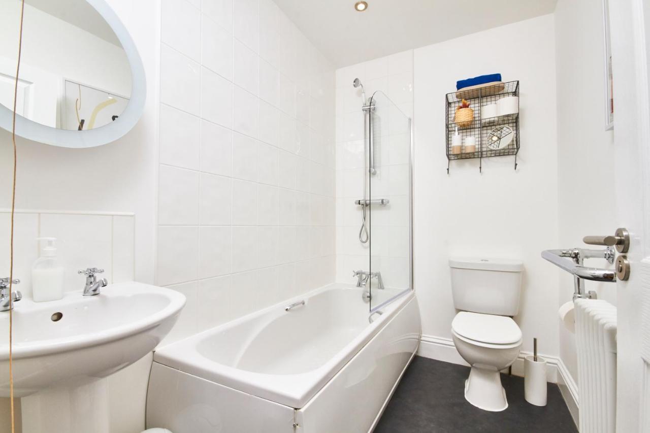 Beautiful Boutique Apartment For Two Apartment Newcastle upon Tyne