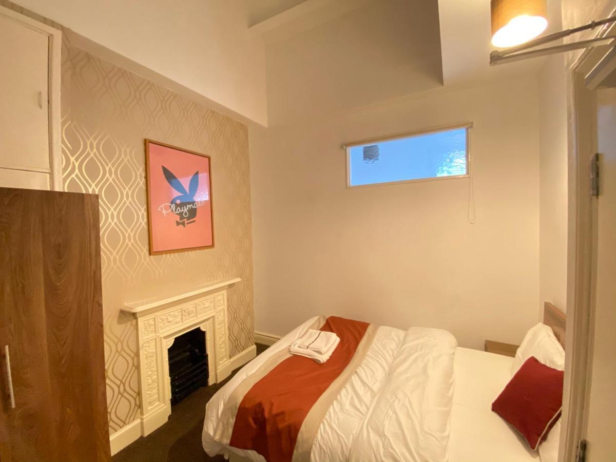 Warwick Street Professional Lets * Newcastle upon Tyne