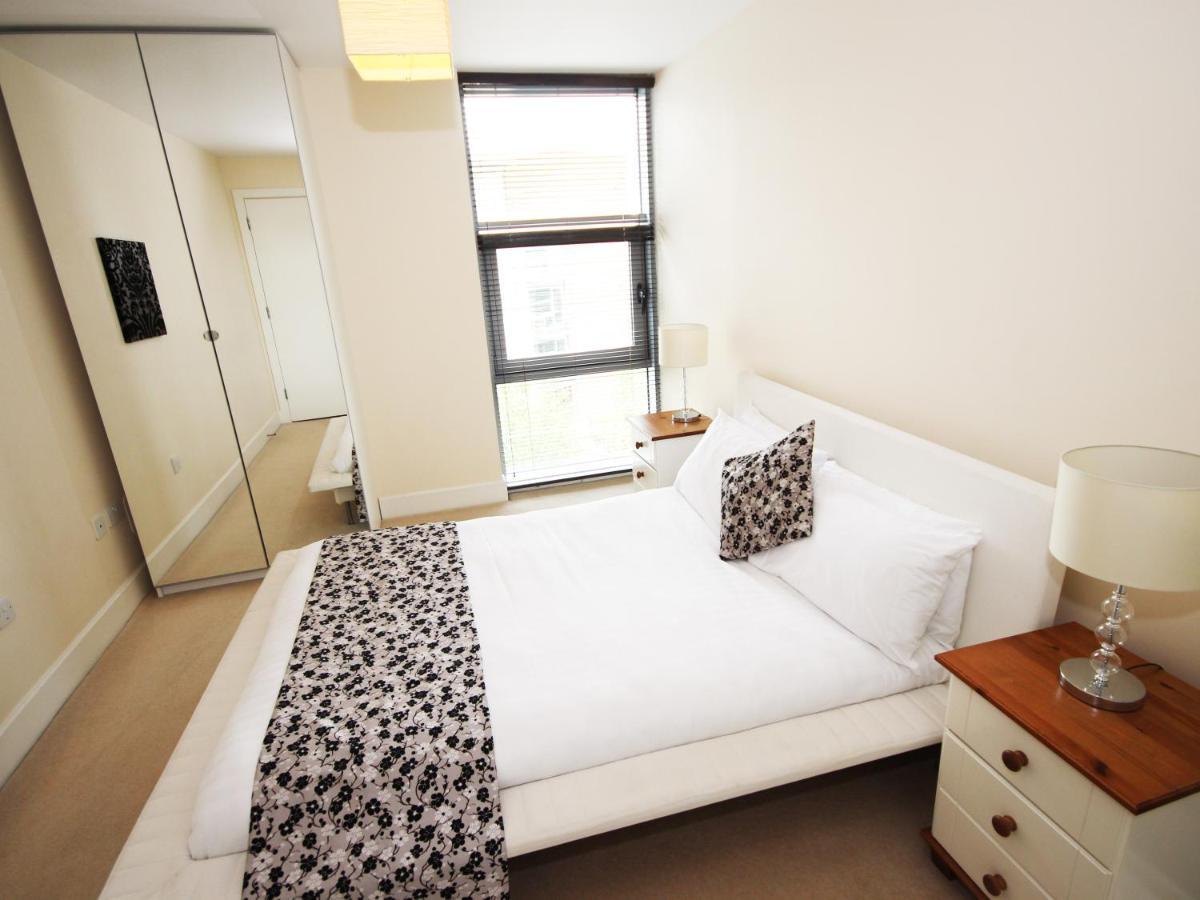 Apartment Alexander Apartments Lime Square Newcastle upon Tyne
