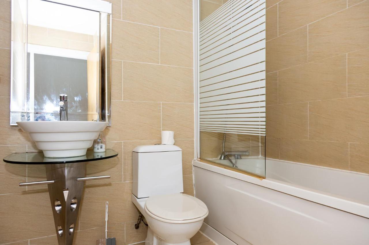 Aa Lets Road Apartment