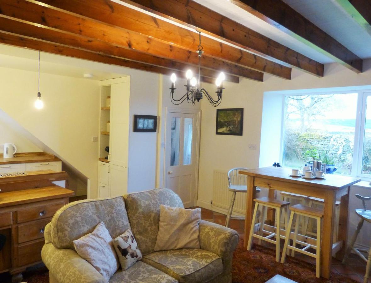 - - Hadrian's Dark Sky Outpost. Holiday home
