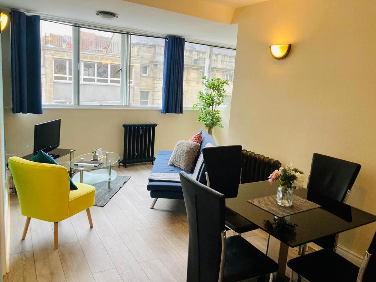 Mosley Street: View Apartment
