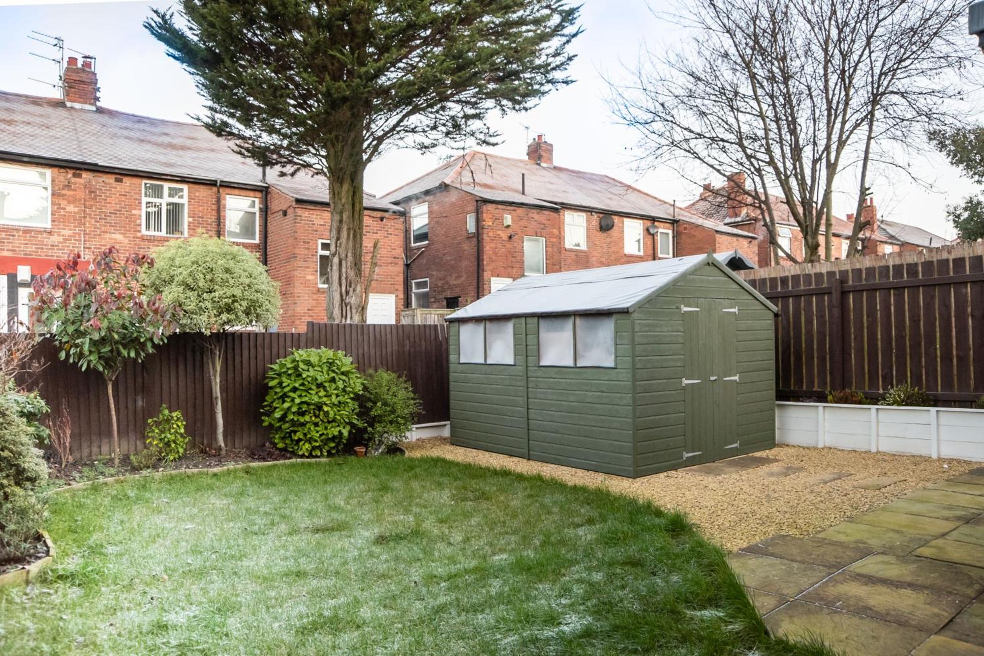 Apartment Gorgeous Modern 4 Bedroom House - Free Parking And Netflix By Wha For Contractors, Relocation, Business Travelers Newcastle upon Tyne