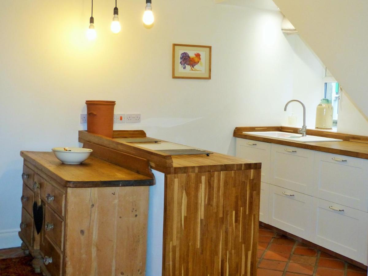 - - Hadrian's Dark Sky Outpost. Holiday home Newcastle upon Tyne