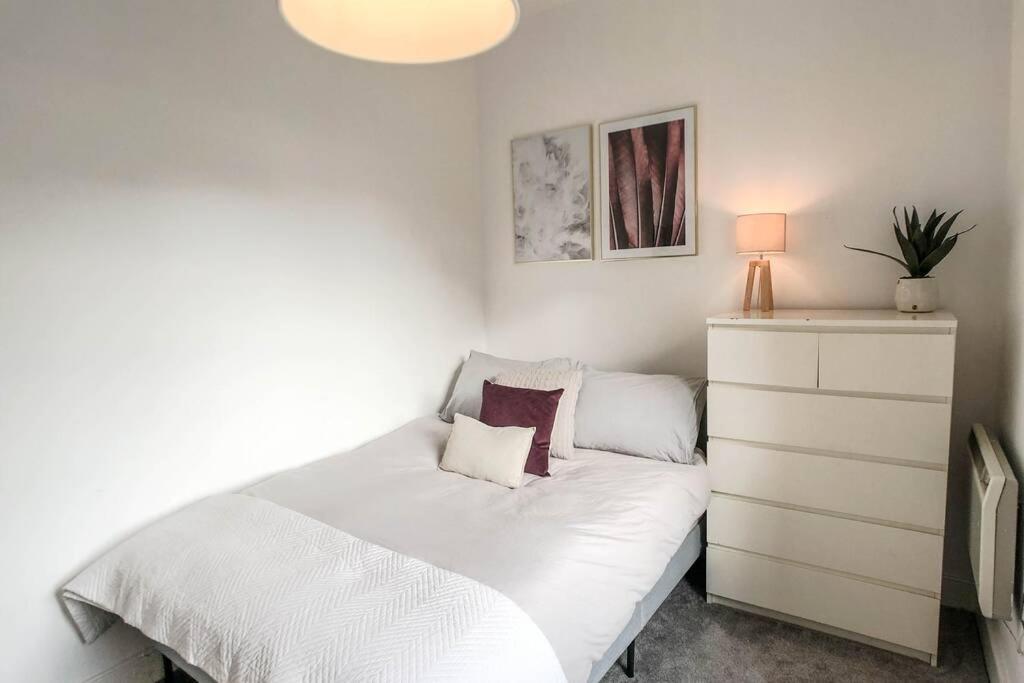 2 Bedroom Serviced Centre - Sleeps 6