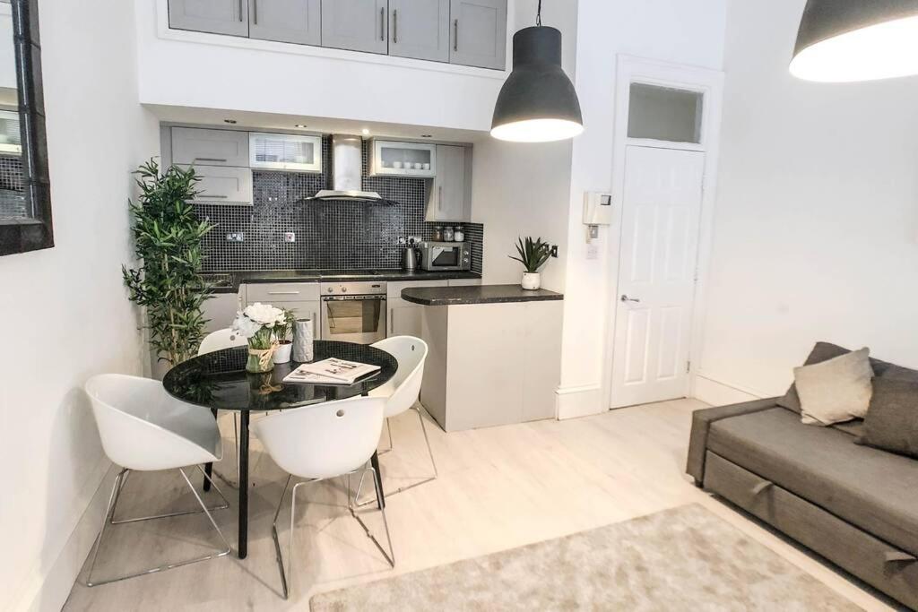 2 Bedroom Serviced Centre - Sleeps 6 Newcastle upon Tyne