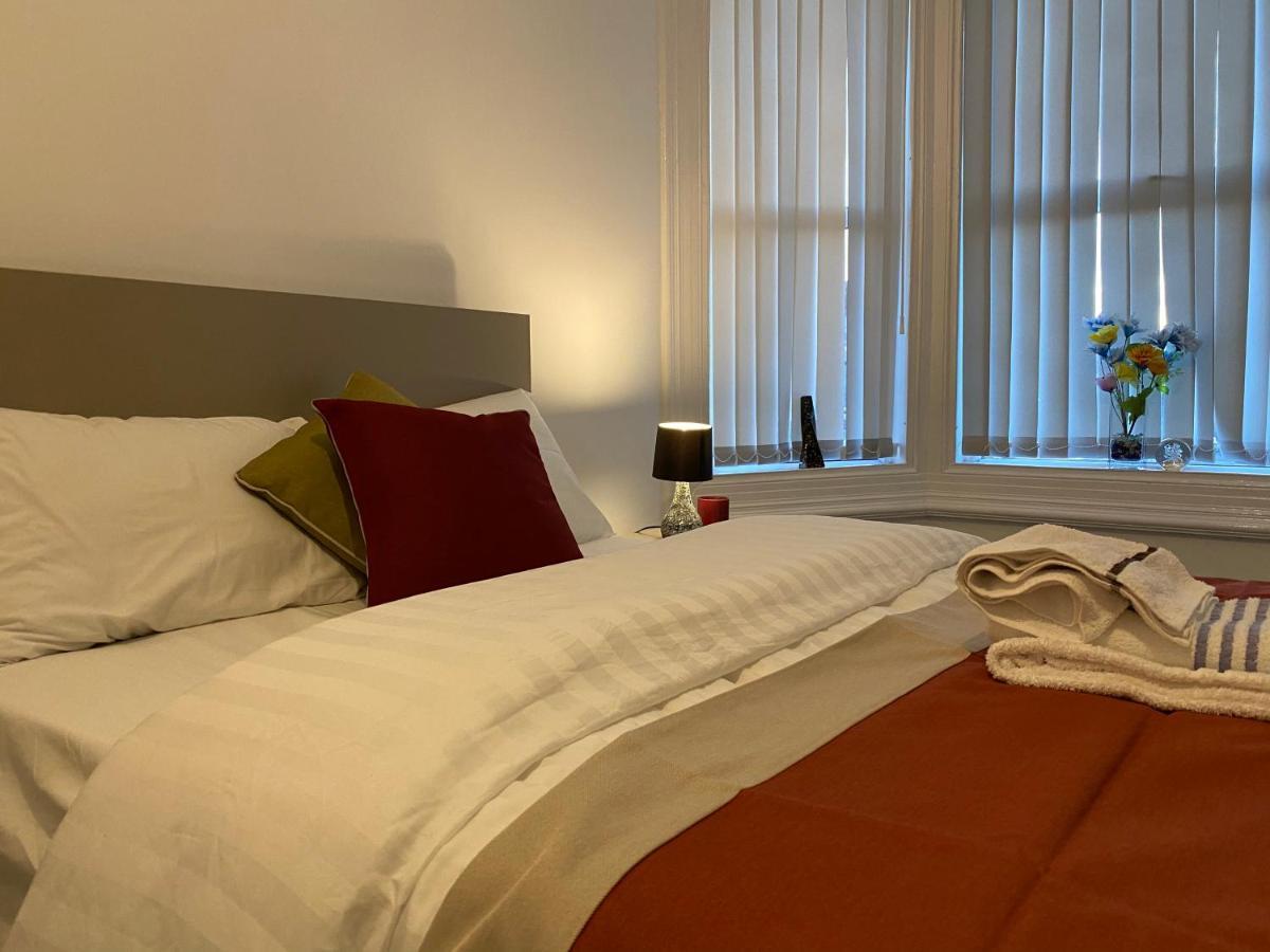 Heaton Park Road Professional Lets Apartment Newcastle upon Tyne