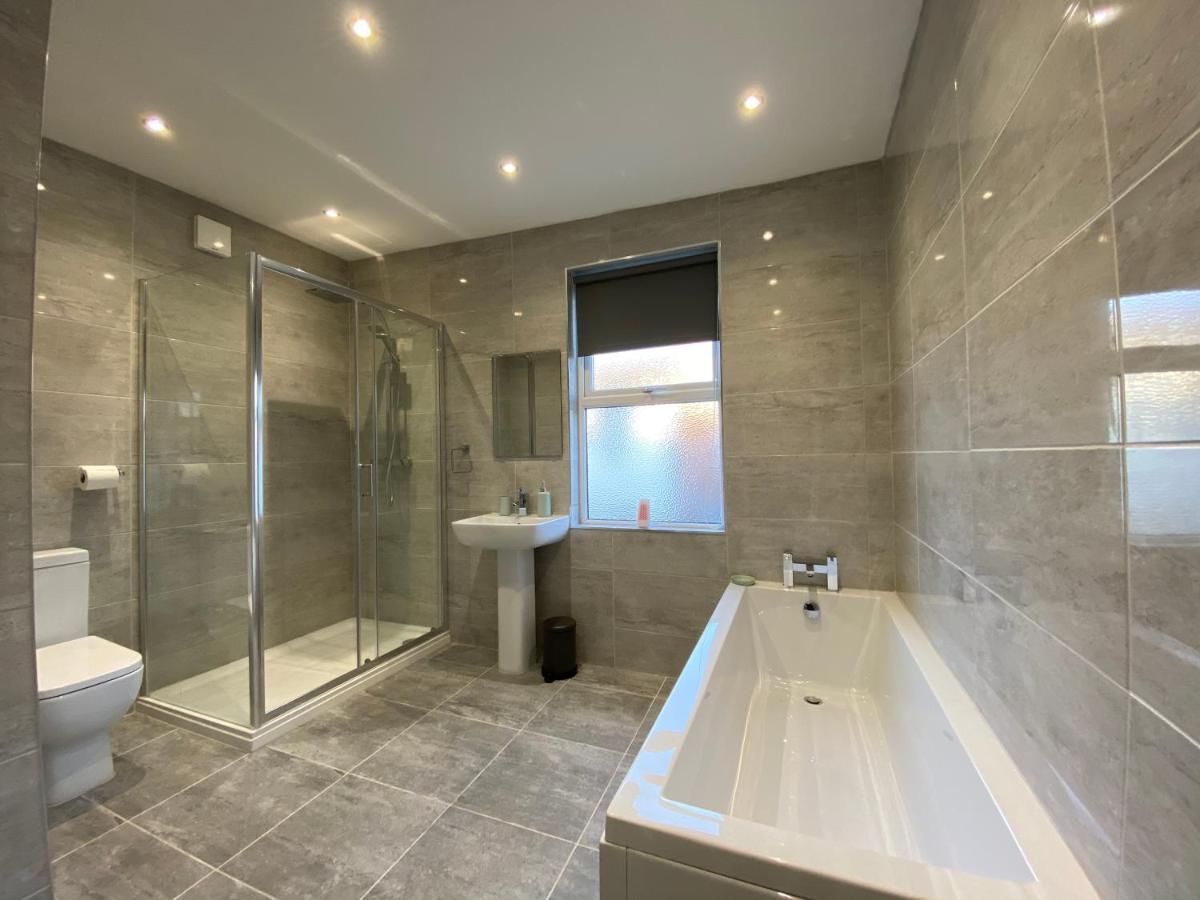 Heaton Park Road Professional Lets *