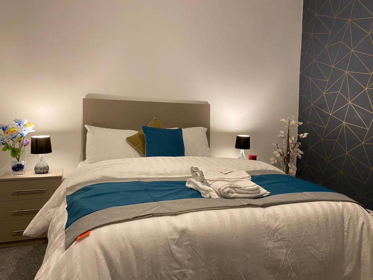 Heaton Park Road Professional Lets Apartment