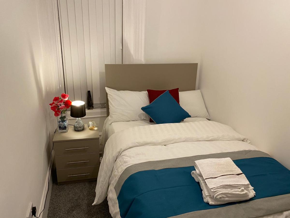 Heaton Park Road Professional Lets Apartment