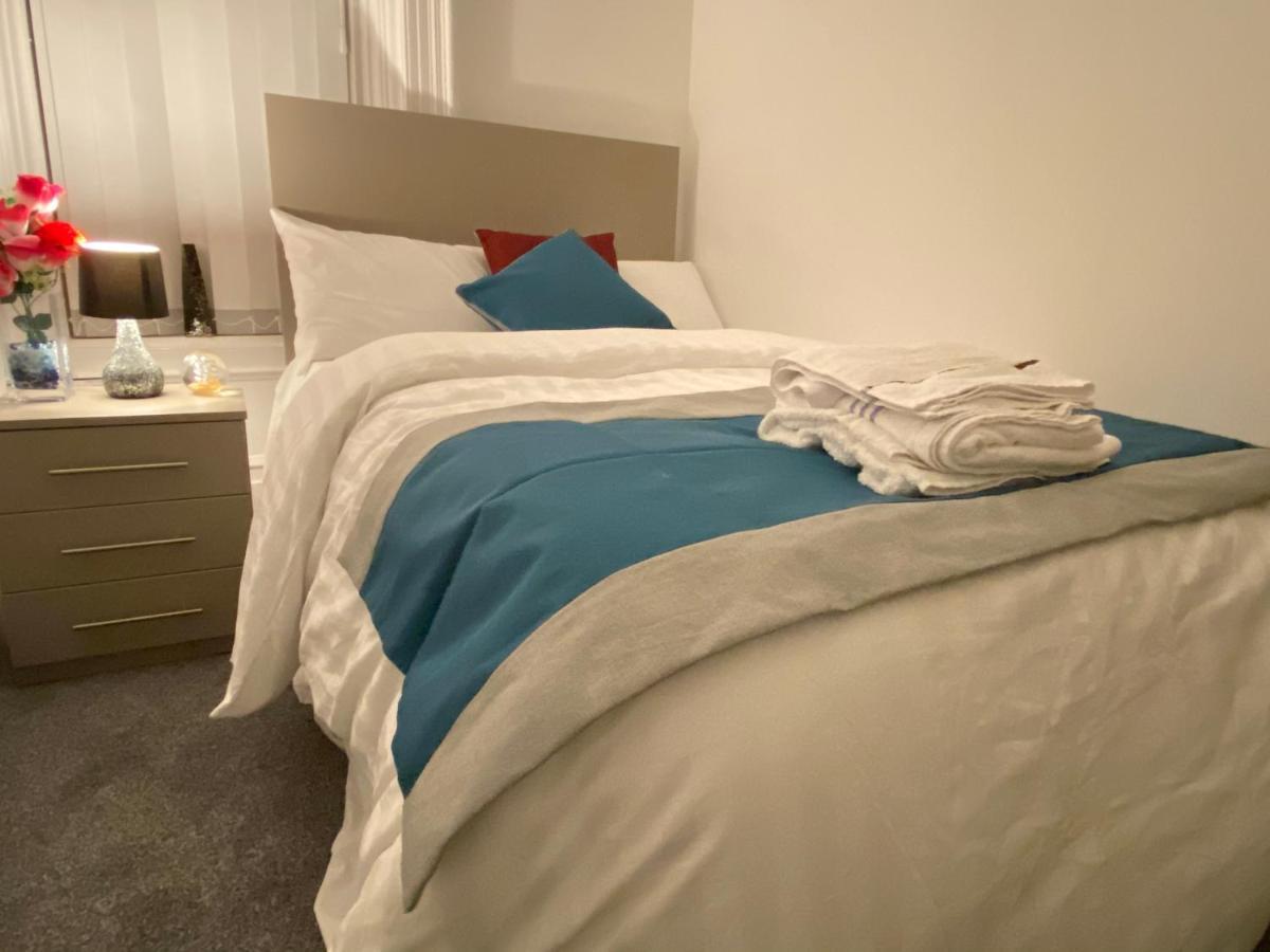 Apartment Heaton Park Road Professional Lets *